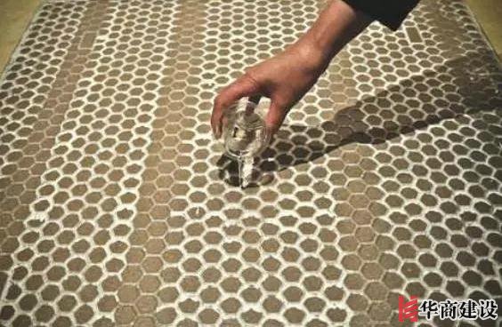 衛(wèi)生間裝修時該如何挑選瓷磚，里面大有學(xué)問