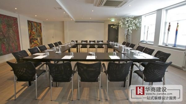 簡約大氣上檔次的辦公室會議室裝修設(shè)計